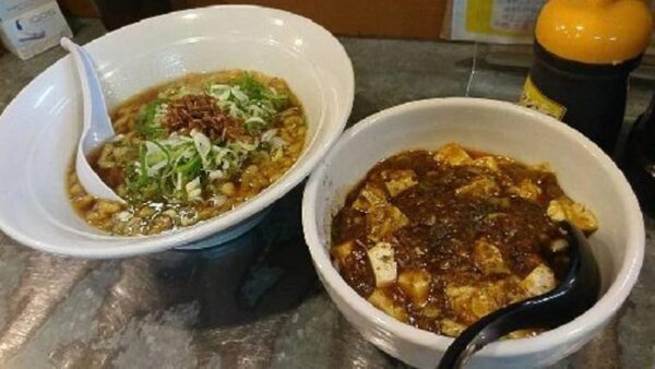 博多珍珍 赤坂店の担担麵