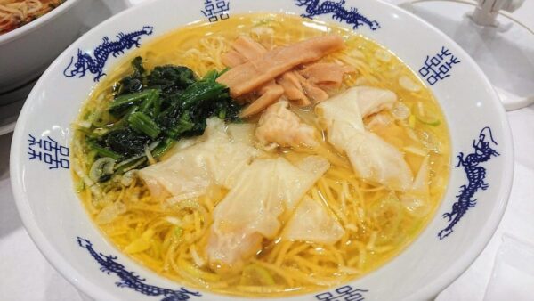 中華麺キッチンまくりのラーメン