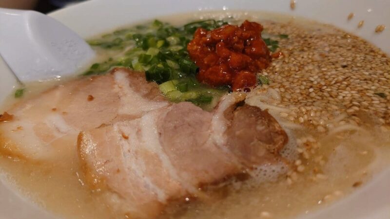 博多にほん晴れ天神大名のラーメン